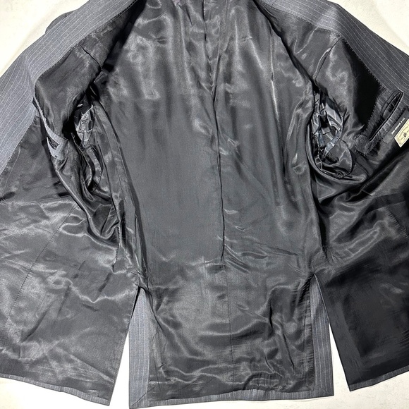 John Varvatos Star Men Delancy Pinstripe Wool Blazer Gray, 44R - Picture 2 of 15